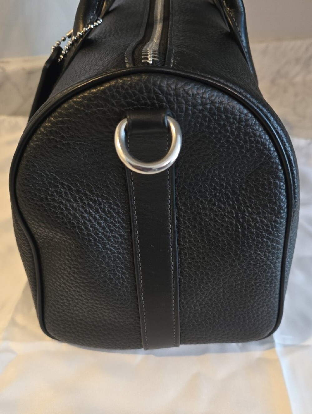 Coach Compass Bag 35 Black Pebbled Leather with Detachable Strap - Picture 4 of 15